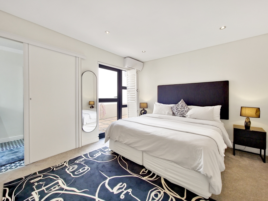 To Let 7 Bedroom Property for Rent in Camps Bay Western Cape